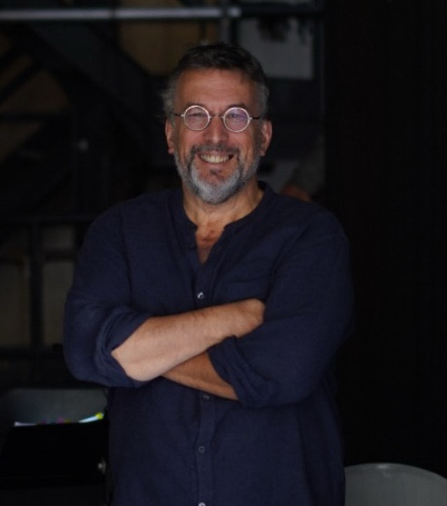 <h6>Jean-Christophe Hurtaud</h6><br><h7>Directeur artistique<br>Association Les Petits Chemins</h7>